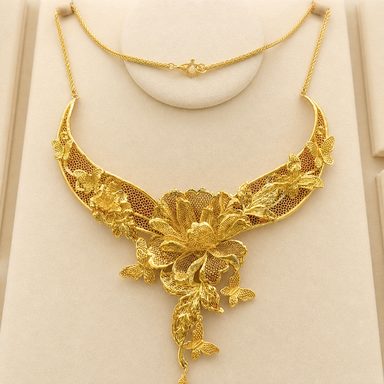 Concept design · Floral collar necklace